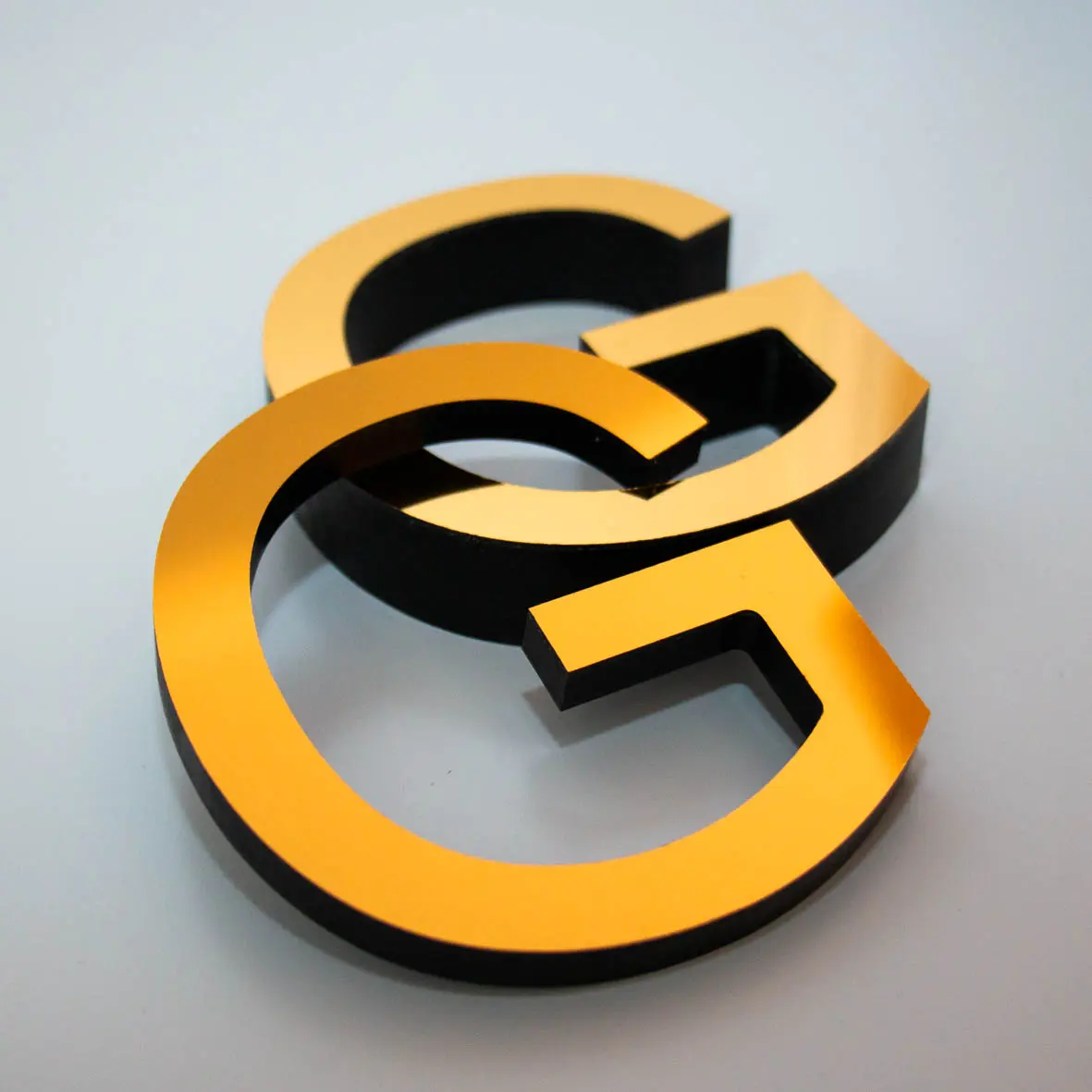 3D Buchstaben in Gold Referenz Tirol