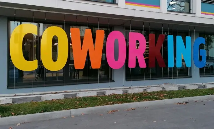 Sichtschutz Front Coworking Innsbruck