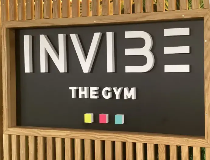 3D Buchstaben für Fitnesscenter Invibe 3D Buchstaben für Fitnesscenter Invibe